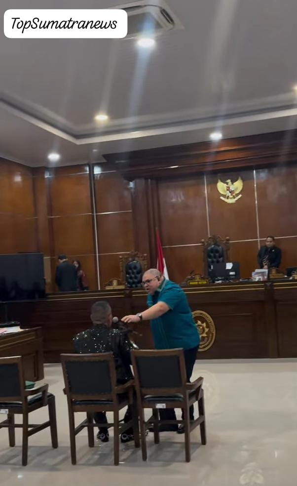 Razman dan Hotman hampir adu jotos